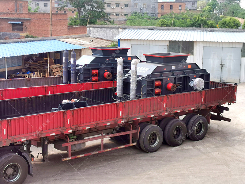 時產100噸和200噸的石灰石生產線，選擇的液壓對輥制砂機有何不同？